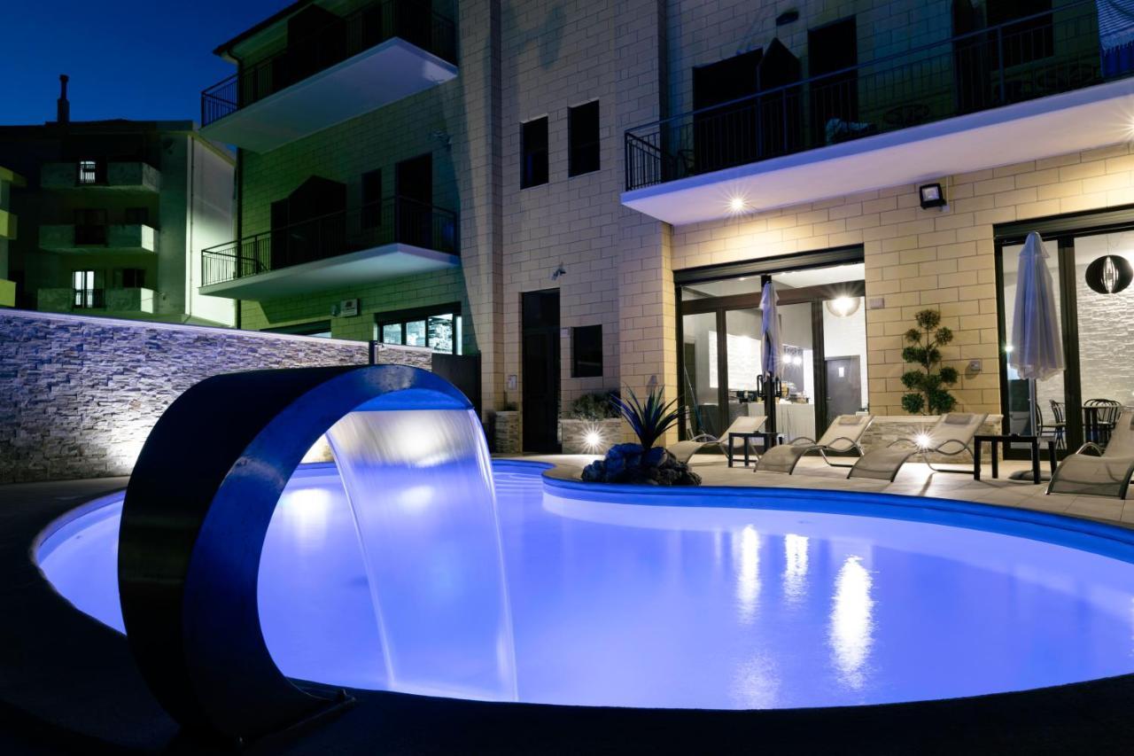 Affittacamere Villa Bisceglia Монте-Сант'Анджело Екстер'єр фото