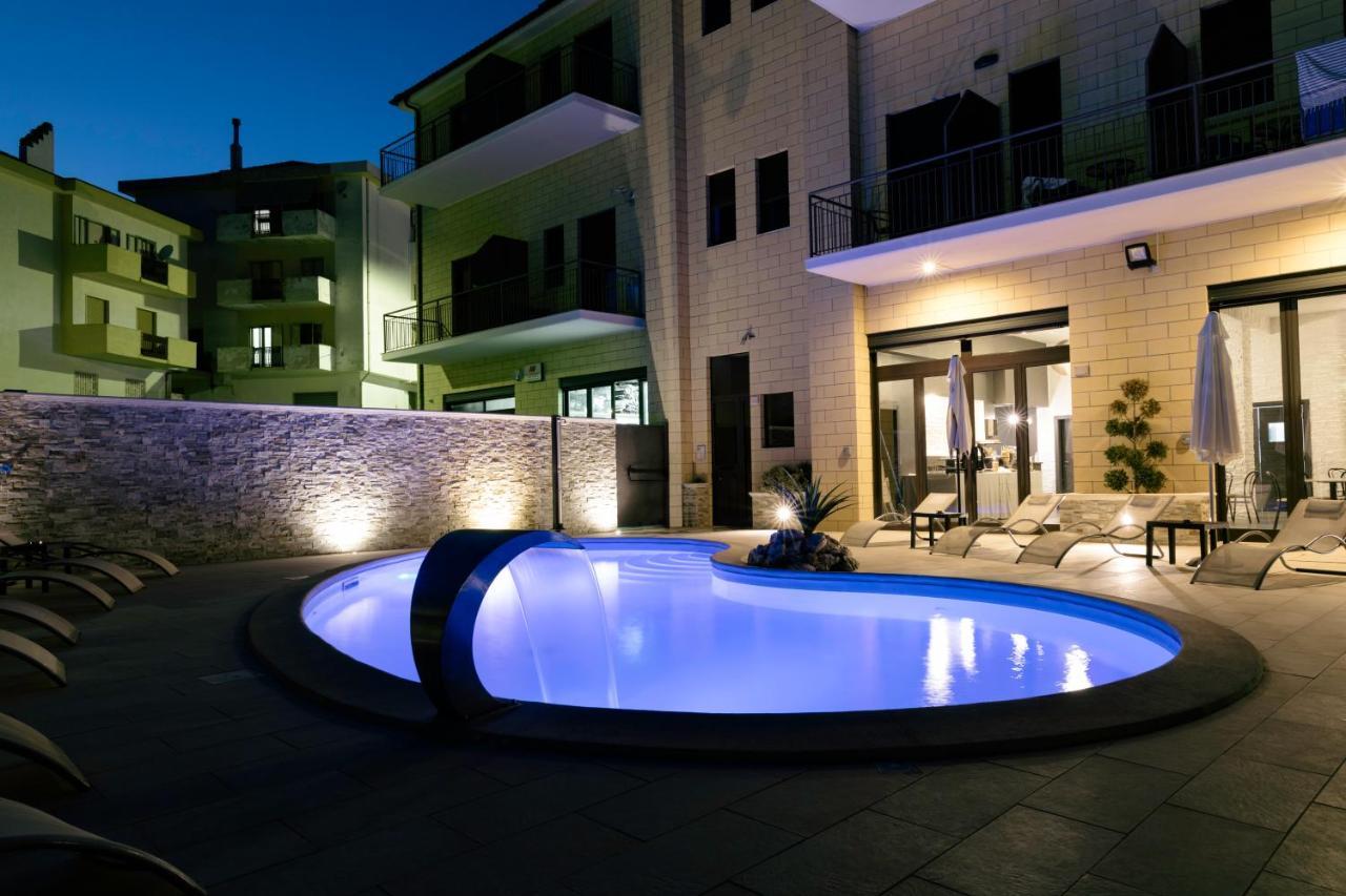 Affittacamere Villa Bisceglia Монте-Сант'Анджело Екстер'єр фото